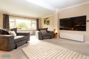 Sitting Room- click for photo gallery